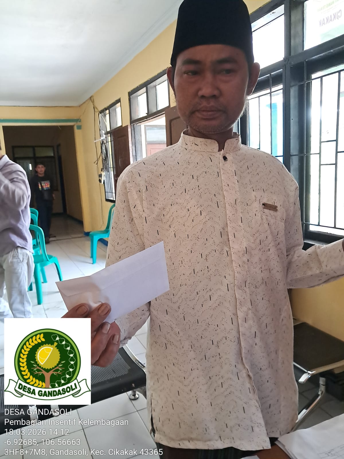 INSENTIF GURU TPQ/NGAJI DAN GURU MADRASAH DICAIRKAN
